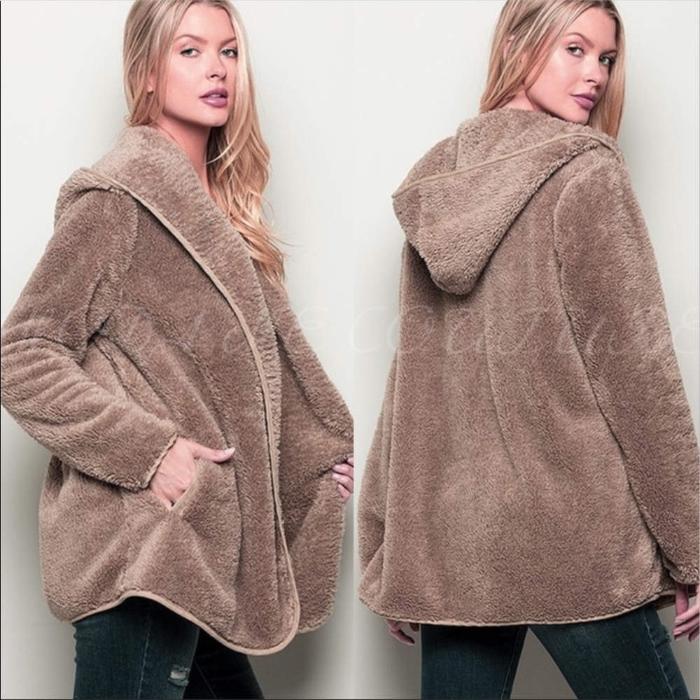 ✨LAST ONE✨Mocha gorgeous Sherpa hooded jacket - Picture 2 of 5